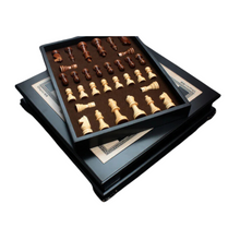 Cargar imagen en el visor de la galería, Juego de ajedrez histórico de madera